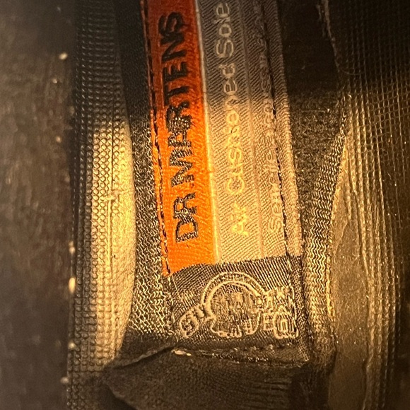 DR. MARTENS MEN'S 9352 BLACK GRUNGE COMBAT BOOTS - Picture 10 of 15